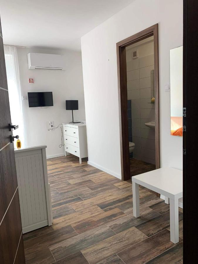 City Panzio Balatonlelle Εξωτερικό φωτογραφία