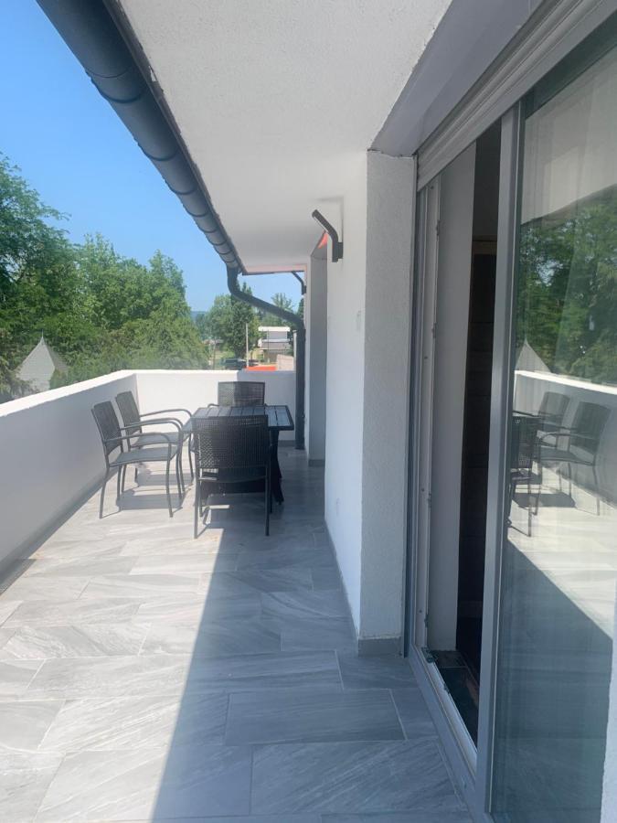 City Panzio Balatonlelle Εξωτερικό φωτογραφία